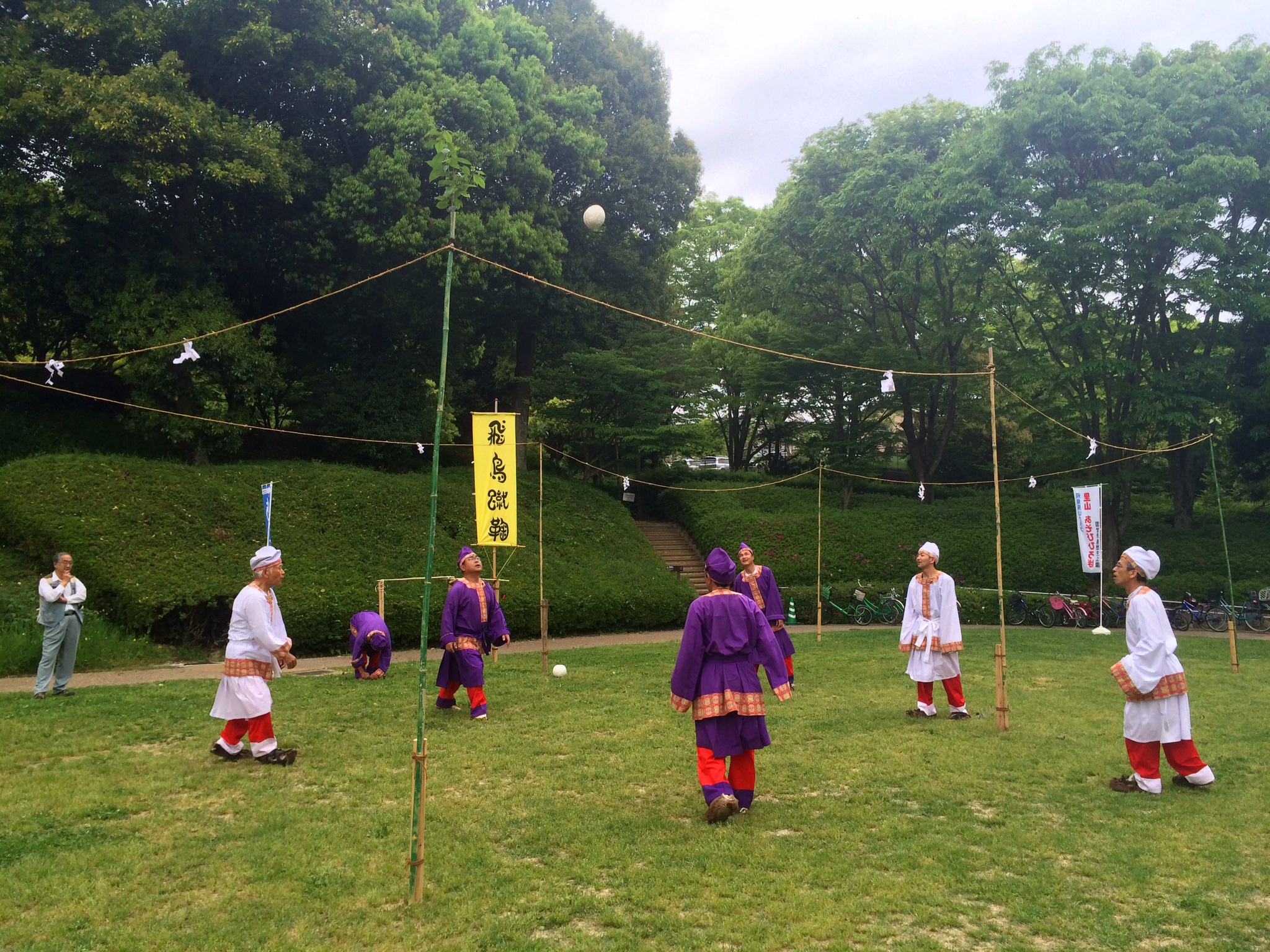 飛鳥蹴鞠 | 明日香村伝承芸能保存会